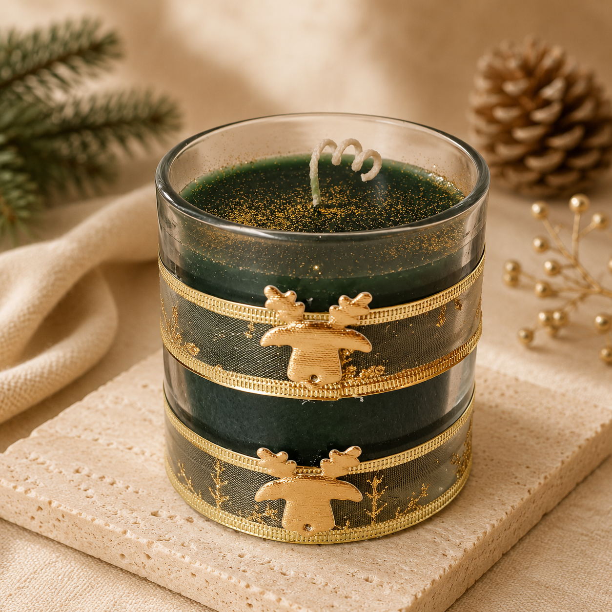 Luxury Evergreen Christmas Candle – Festive Gold Reindeer Edition