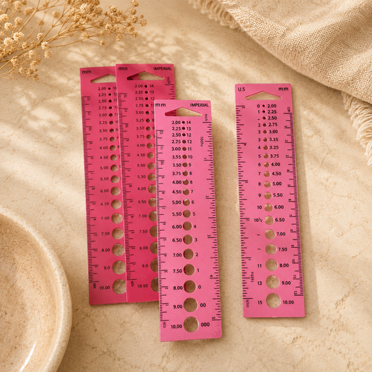 Multi-Size Knitting Needle & Crochet Hook Gauge Ruler